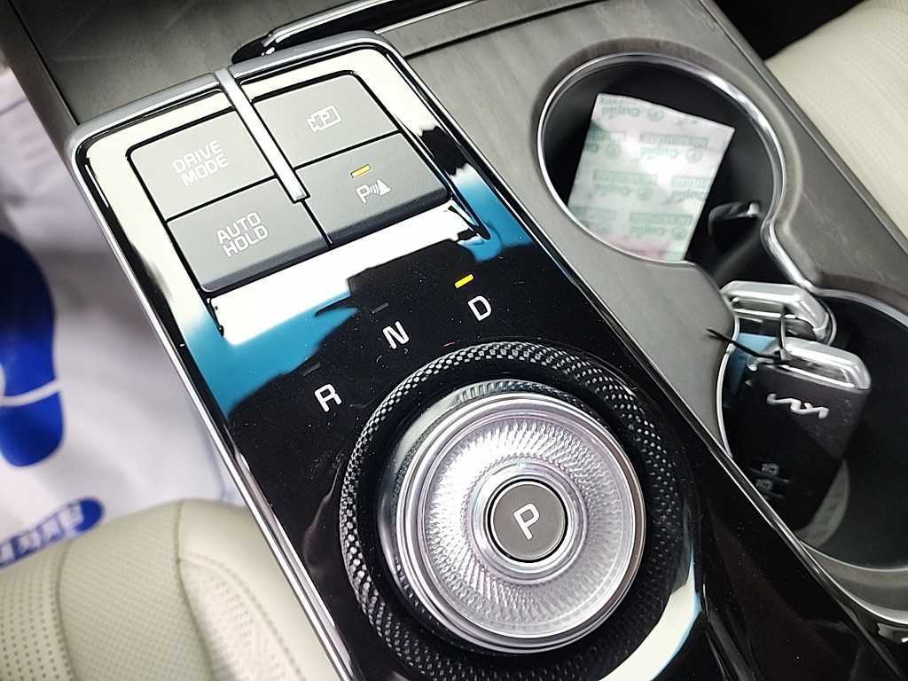 KIA K8 - Vista 9