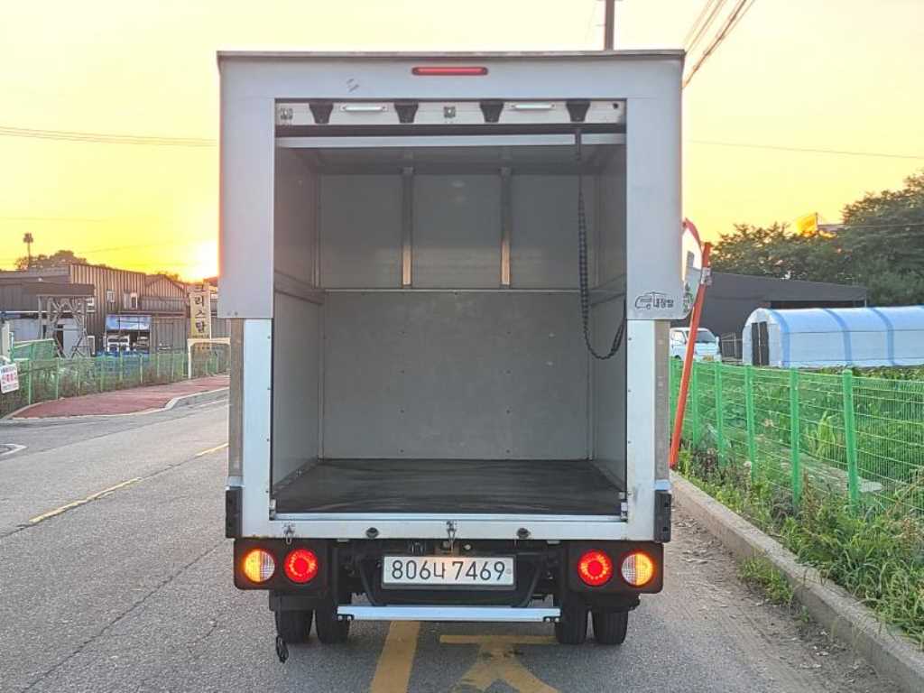 Small Truck tower_built-in tower - Vista 6