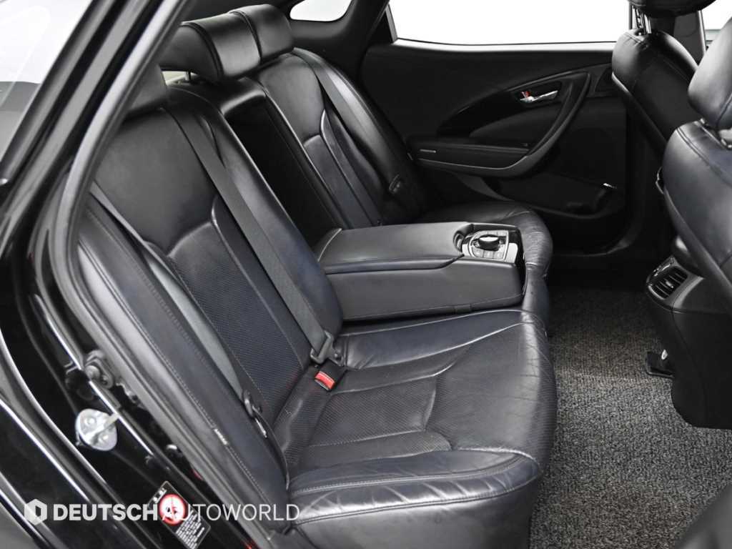 HYUNDAI Grandeur - Vista 12
