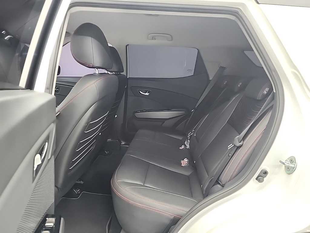 Ssangyong Tivoli - Vista 12