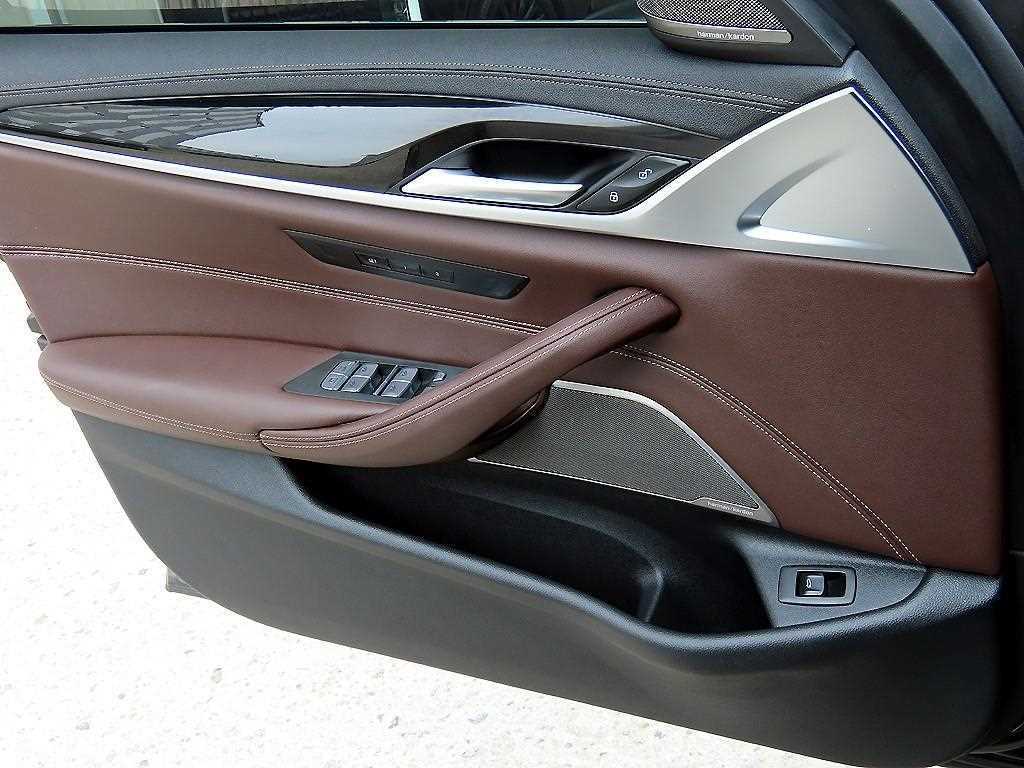 BMW 5 Series - Vista 12