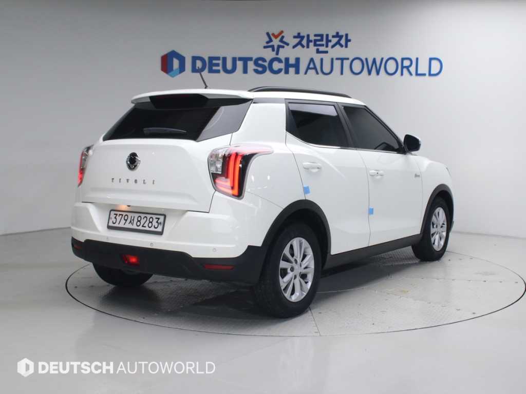 Ssangyong Tivoli - Vista 2