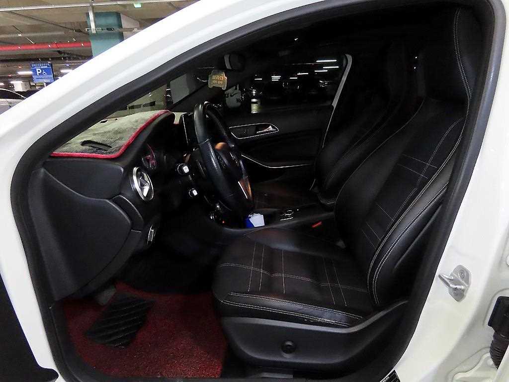 Mercedes Benz A Class - Vista 8