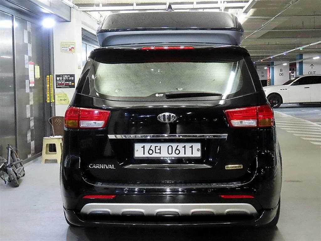 KIA Carnival - Vista 7