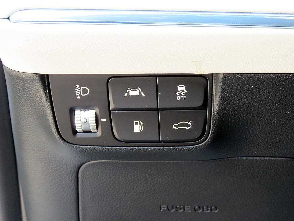 HYUNDAI Grandeur - Vista 11