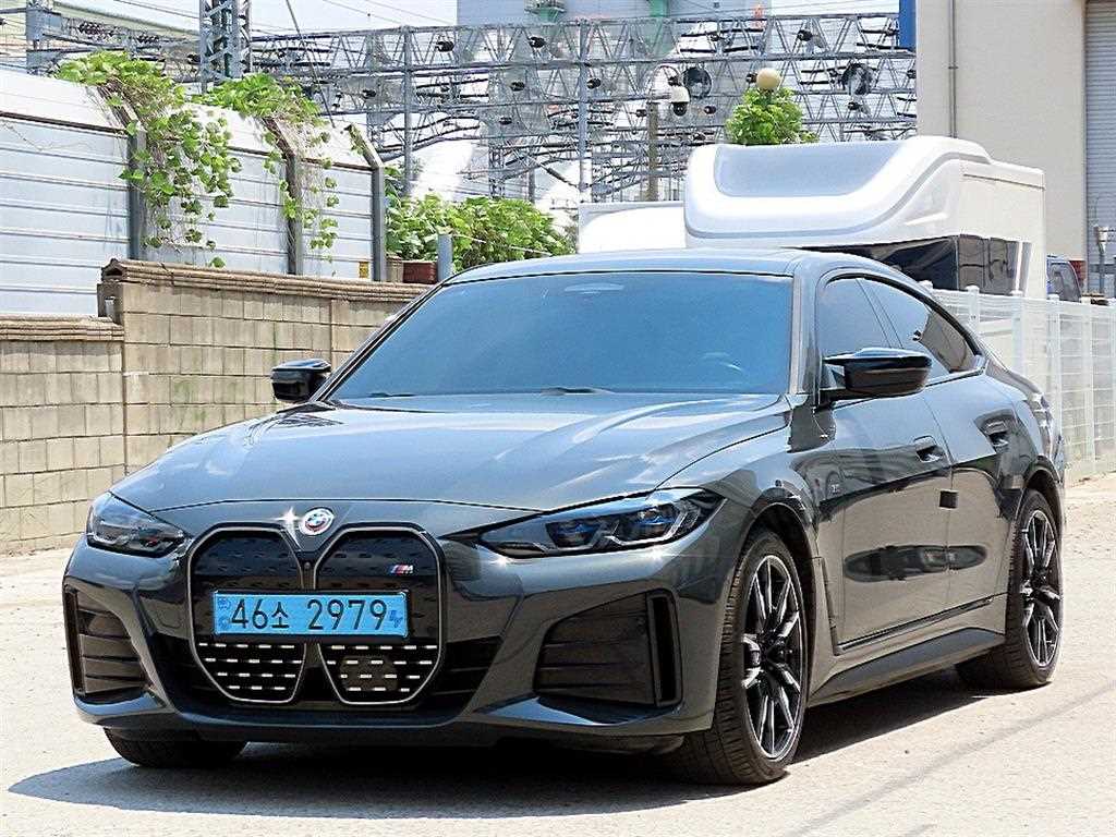 BMW i4 - Vista 3