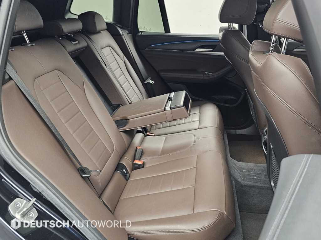 BMW iX3 - Vista 12