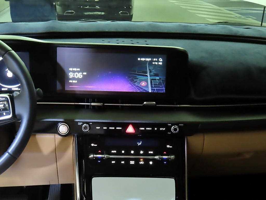 KIA Carnival - Vista 11