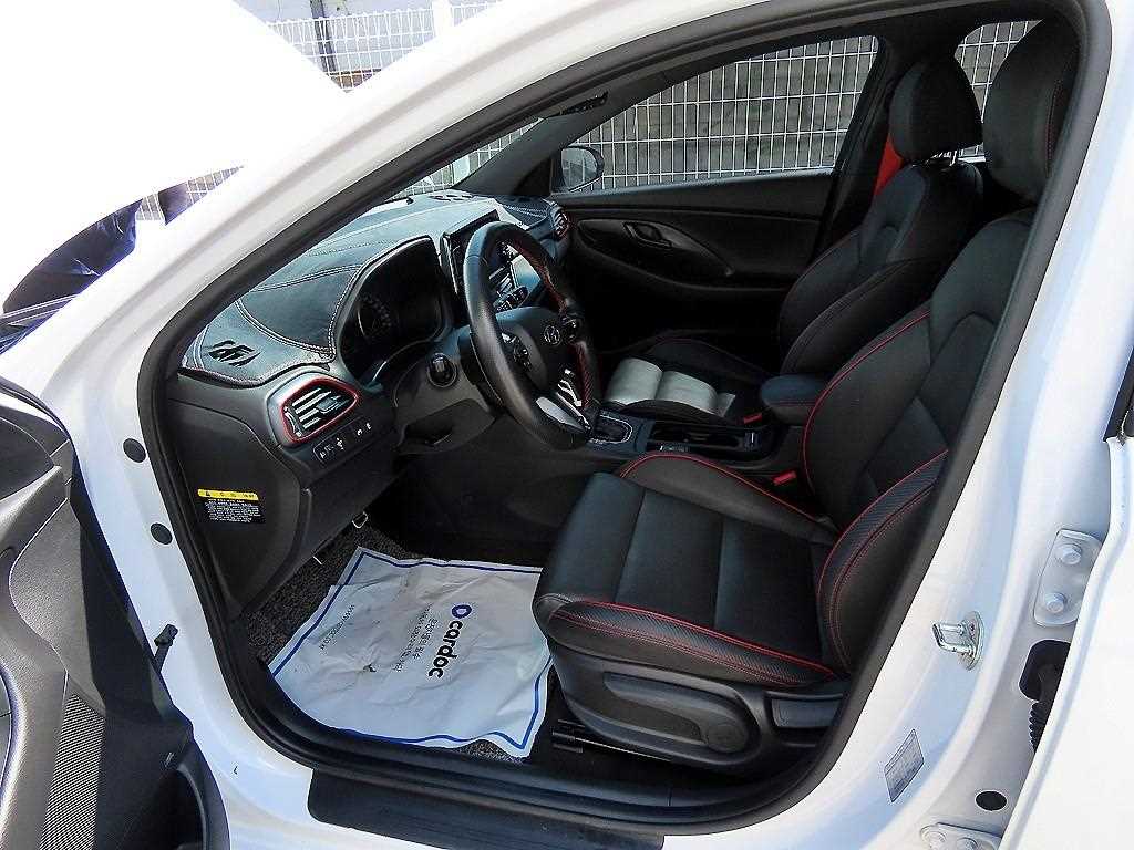 HYUNDAI i30 - Vista 5