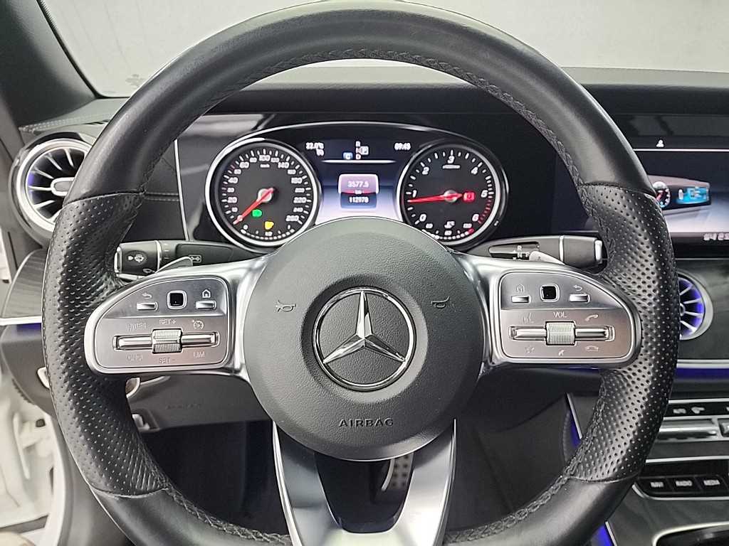 Mercedes Benz E class - Vista 9