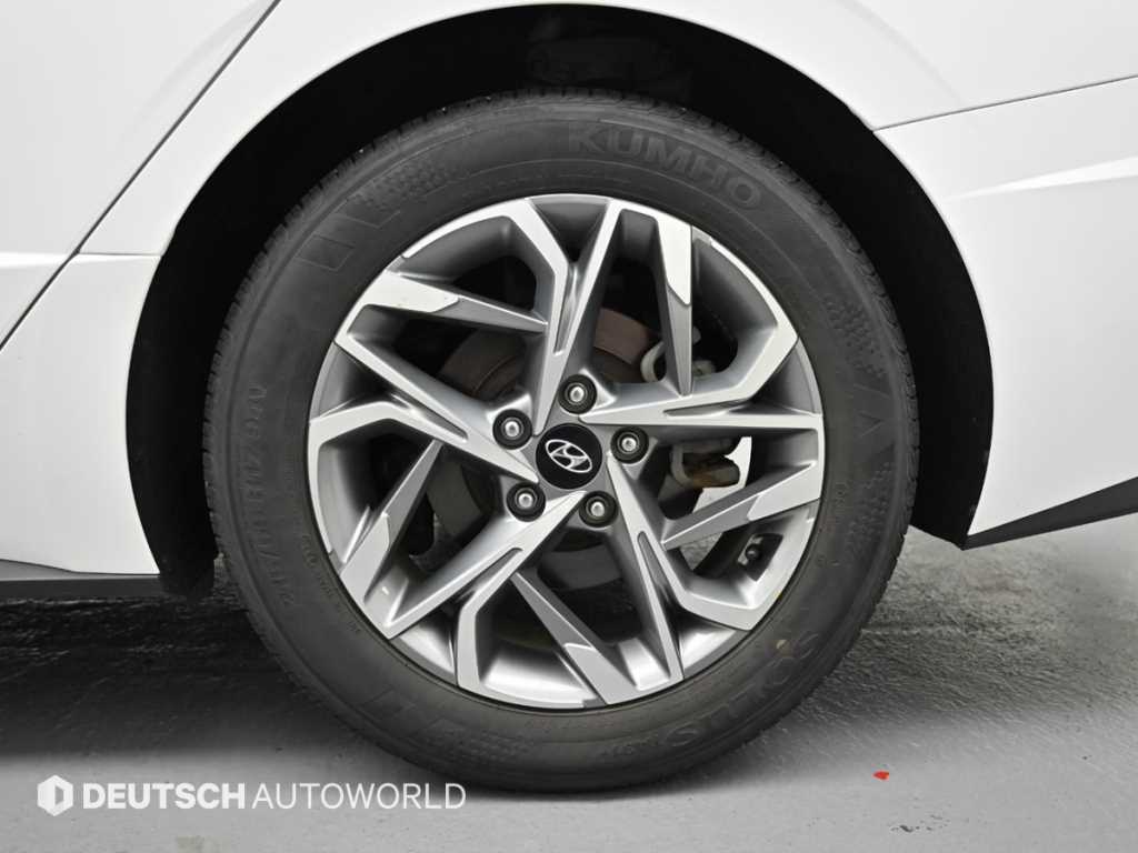 HYUNDAI Sonata - Vista 7