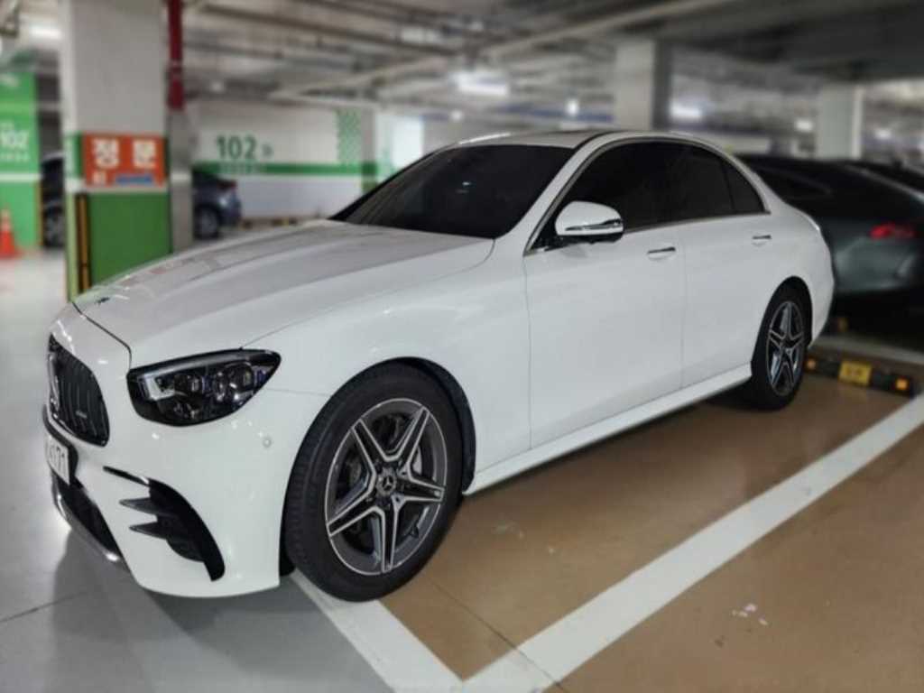 Mercedes Benz E class - Vista 3