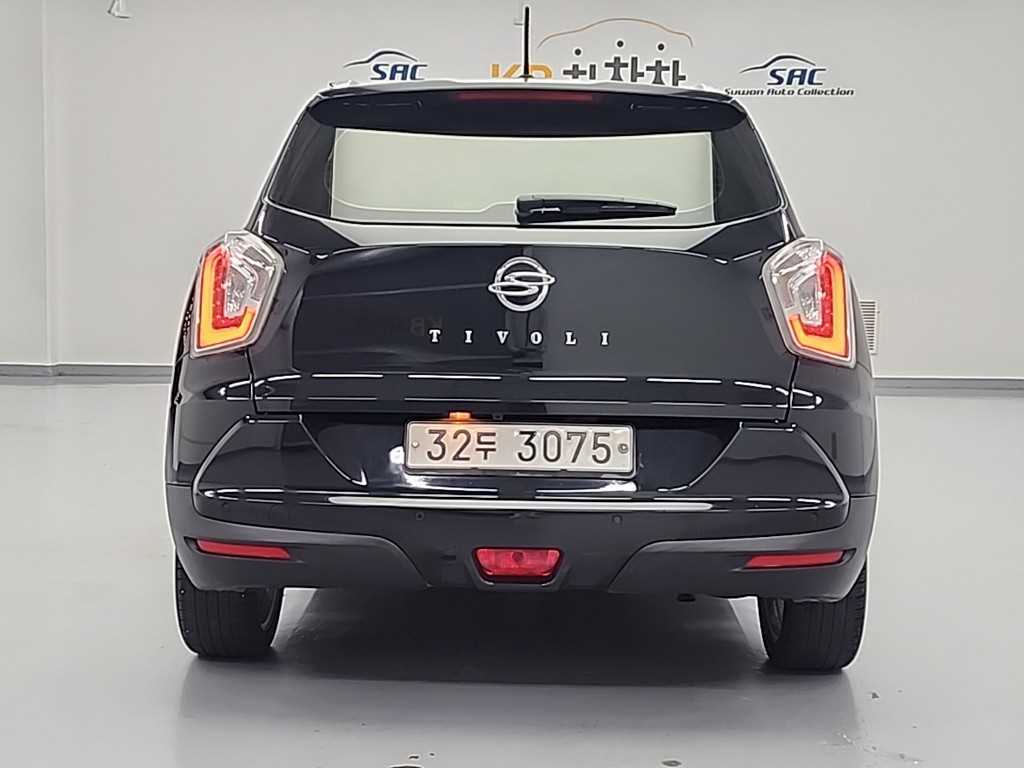 Ssangyong Tivoli - Vista 3