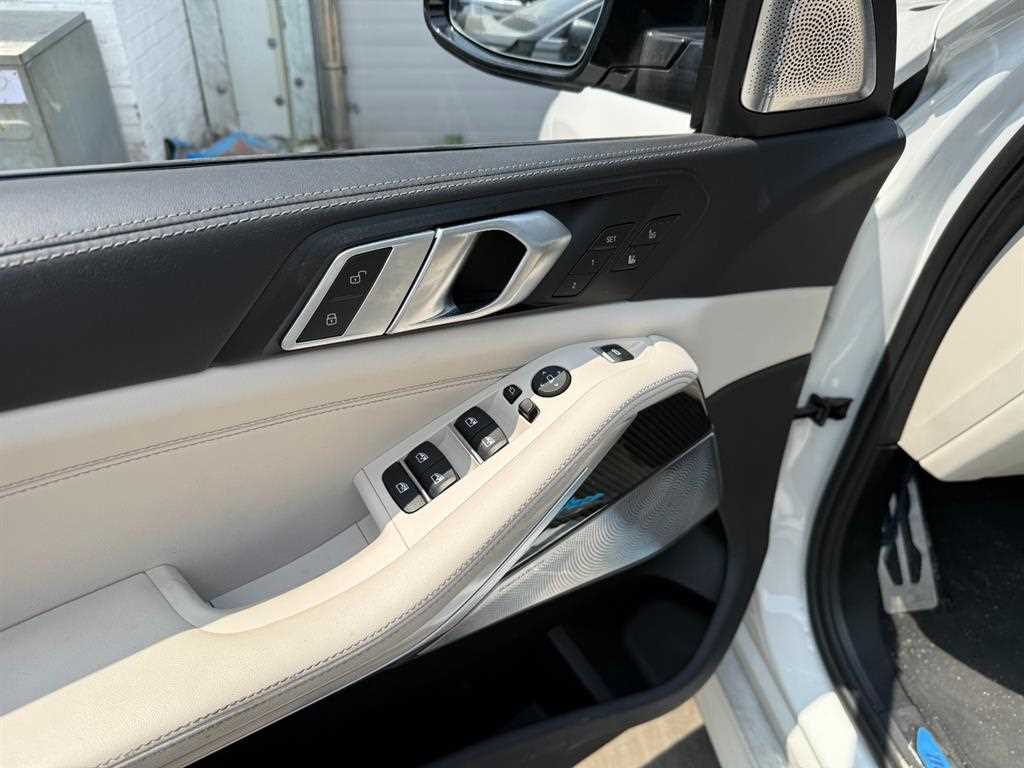 BMW X5 - Vista 8