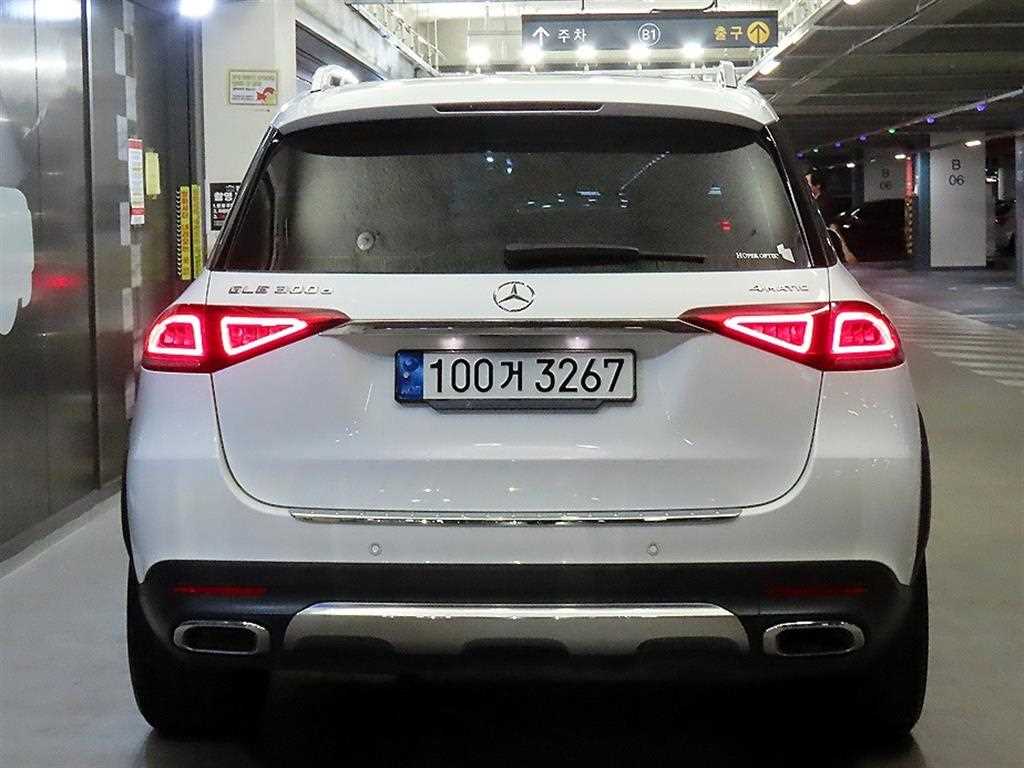 Mercedes Benz GLE Class - Vista 7