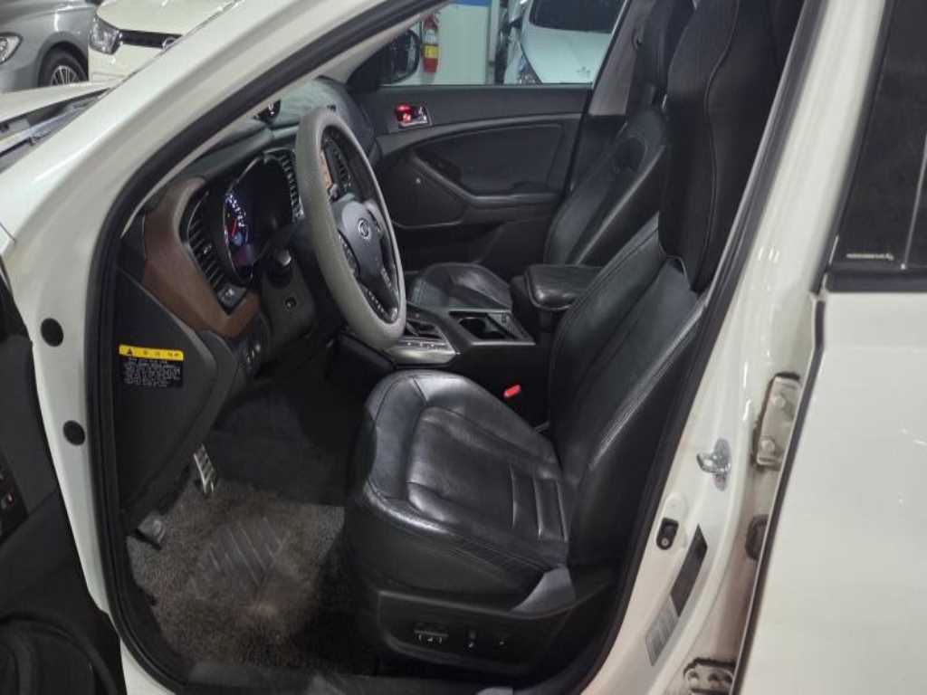 KIA K5 - Vista 9