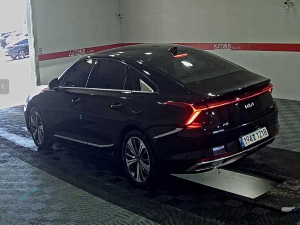 KIA K8 - Vista 3