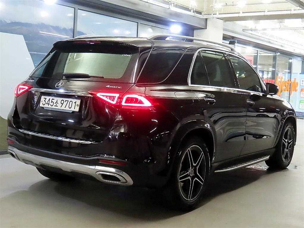 Mercedes Benz GLE Class - Vista 4