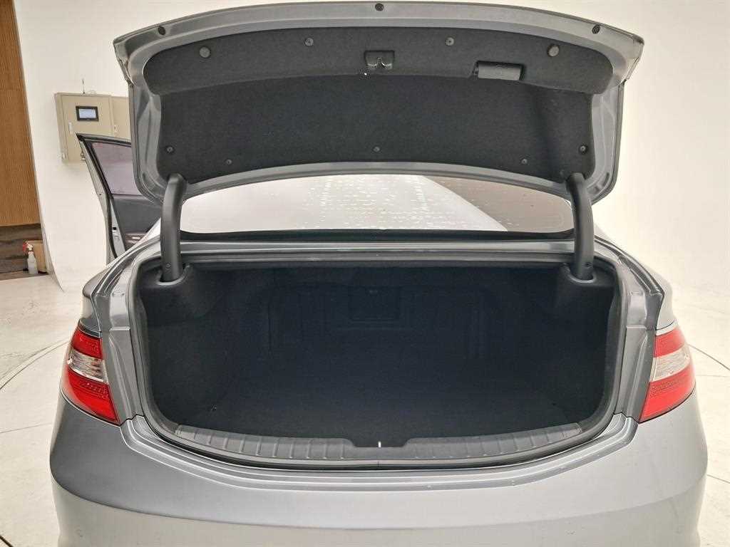 HYUNDAI Grandeur 2017 Gris - Importación desde Corea - HF Imports Iquique - Foto 18