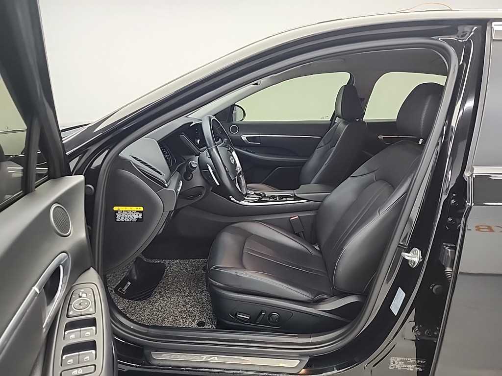 HYUNDAI Sonata - Vista 11