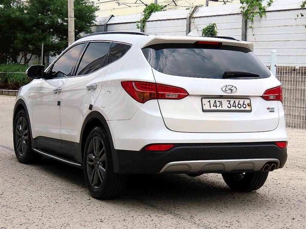 HYUNDAI Santa Fe - Vista 3