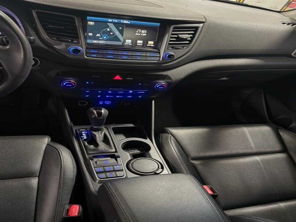 HYUNDAI Tucson - Vista 12