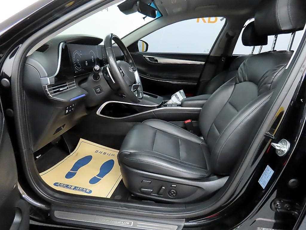 HYUNDAI Grandeur - Vista 5