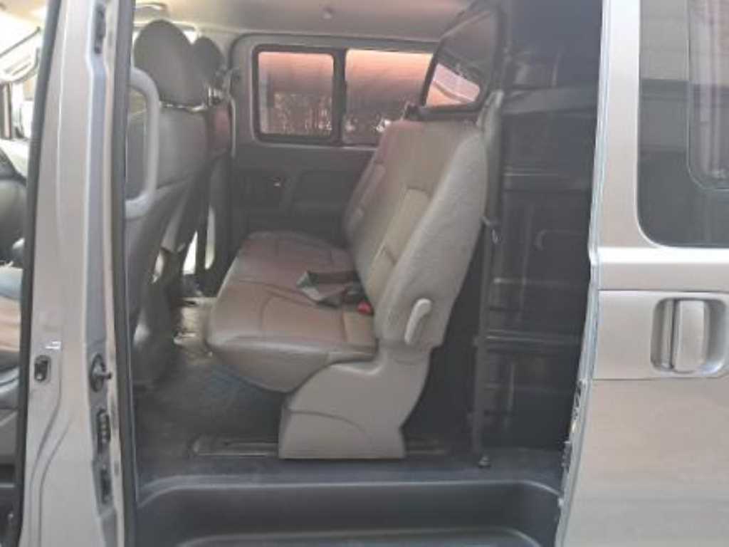 HYUNDAI Starex 2011 Plateado - Importación desde Corea - HF Imports Iquique - Foto 15