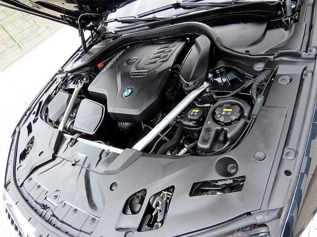BMW 5 Series 2022 Negro - Importación desde Corea - HF Imports Iquique - Foto 19