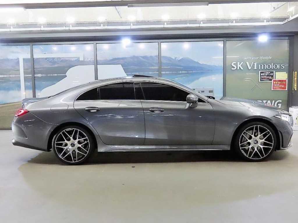 Mercedes Benz CLS Class - Vista 4