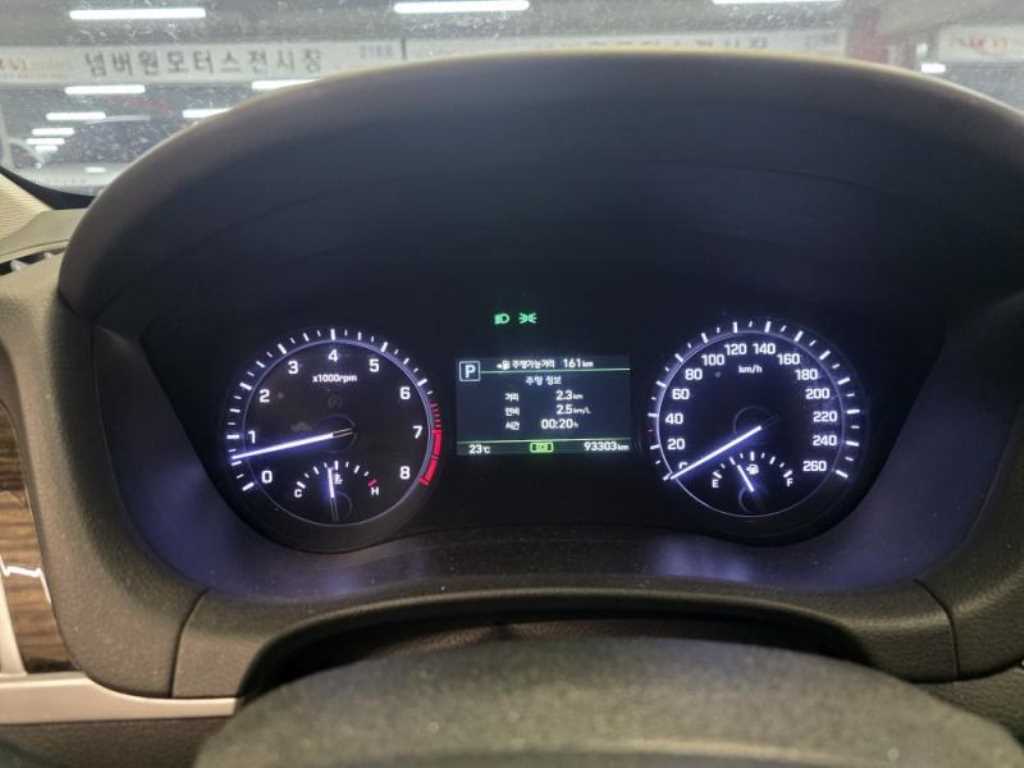 Genesis G80 - Vista 6
