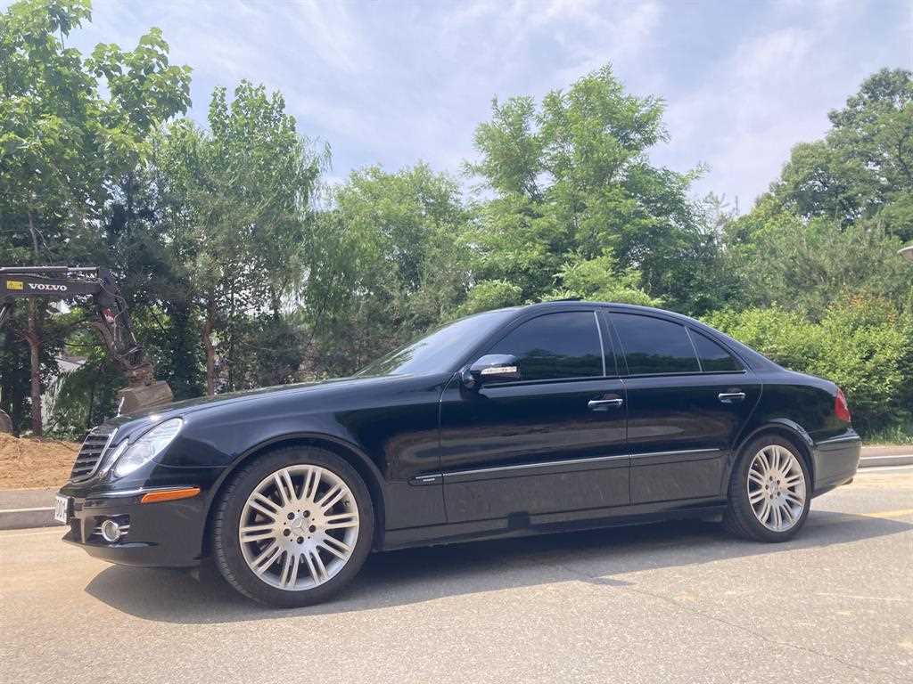 Mercedes Benz E class - Vista 2