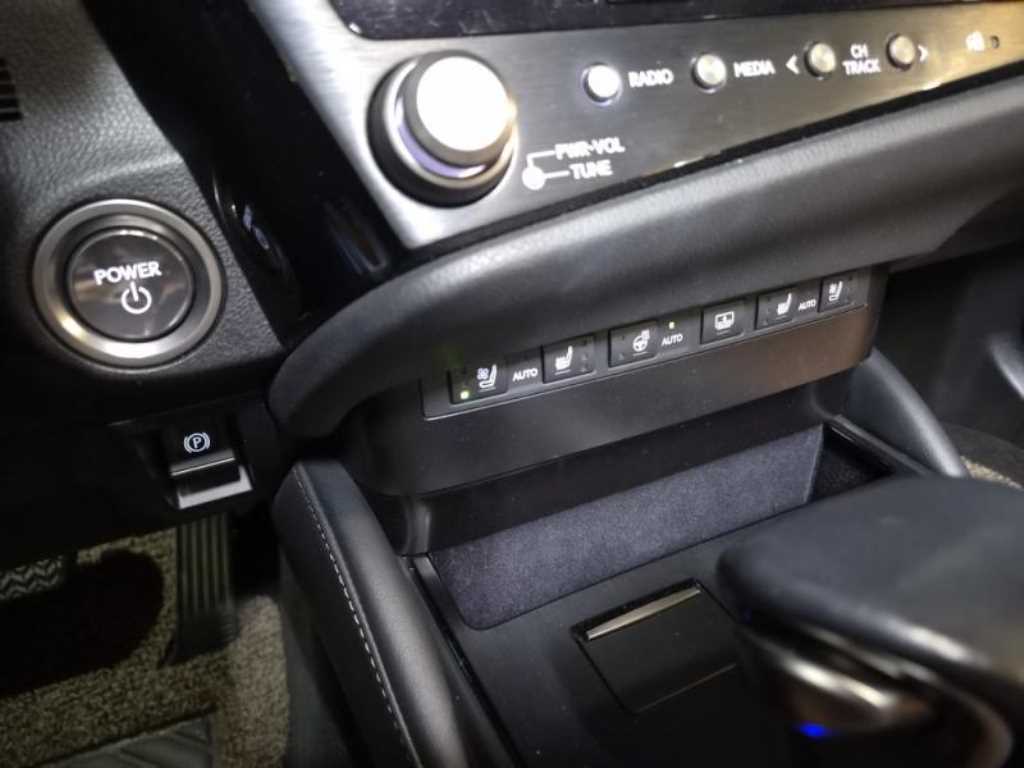 Lexus ES 2023 Gris - Importación desde Corea - HF Imports Iquique - Foto 16