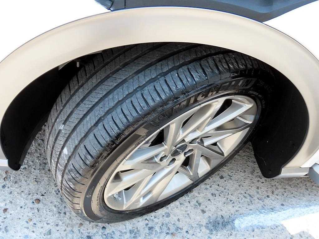 Genesis GV60 2022 Blanco - Importación desde Corea - HF Imports Iquique - Foto 20