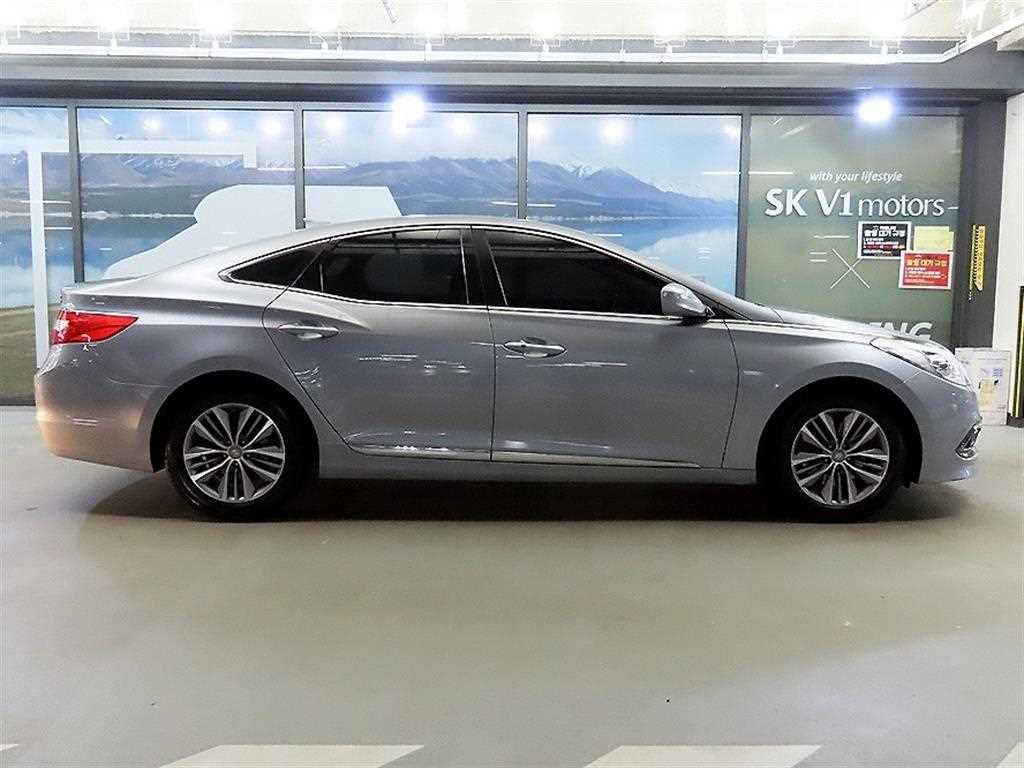 HYUNDAI Grandeur - Vista 3