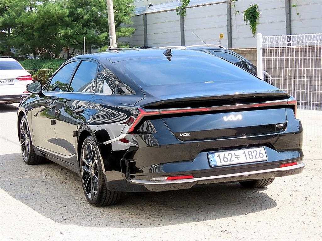 KIA K8 - Vista 3