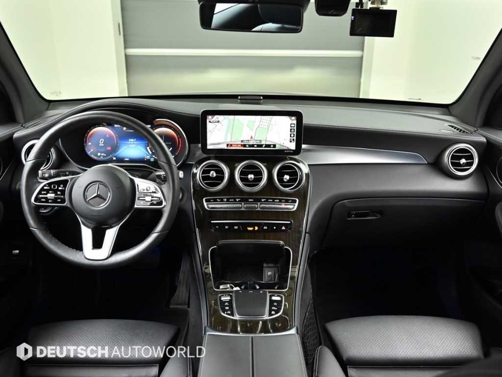 Mercedes Benz GLC Class - Vista 7