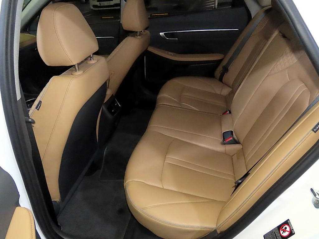 HYUNDAI Sonata - Vista 7