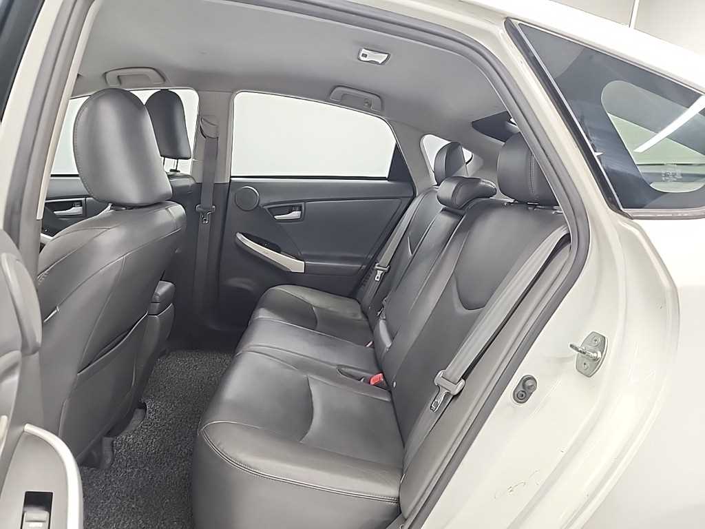 Toyota Prius - Vista 12