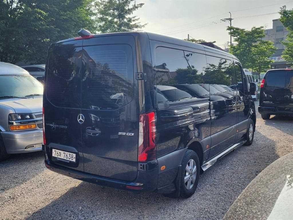 Mercedes Benz Sprinter - Vista 4