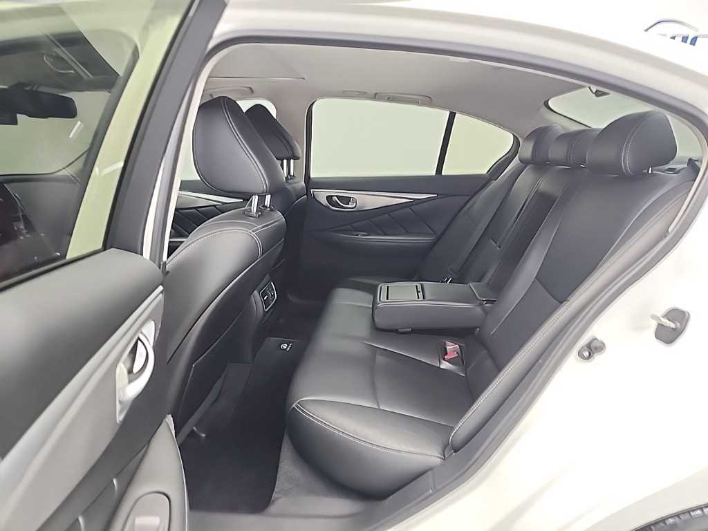 Infiniti Q - Vista 12