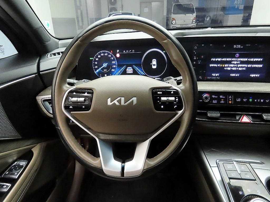 KIA K8 - Vista 7