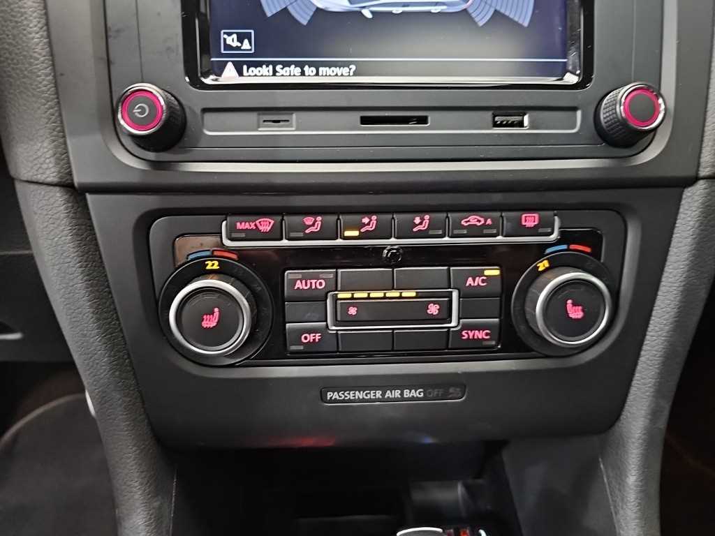 Volkswagen Golf - Vista 10