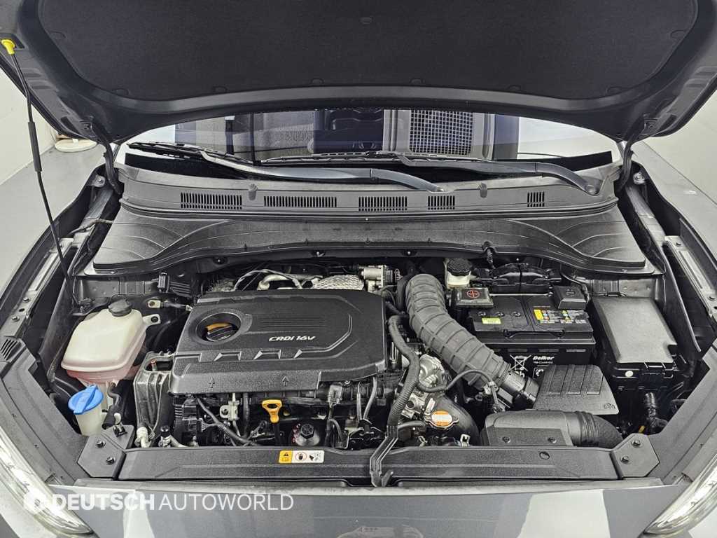 HYUNDAI Kona - Vista 6