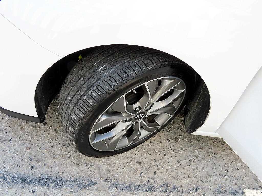 HYUNDAI i30 2019 Blanco - Importación desde Corea - HF Imports Iquique - Foto 20