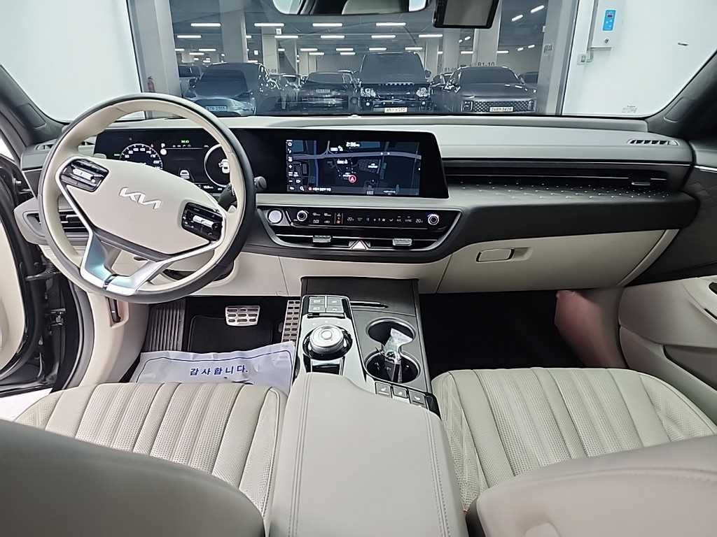 KIA K8 - Vista 8