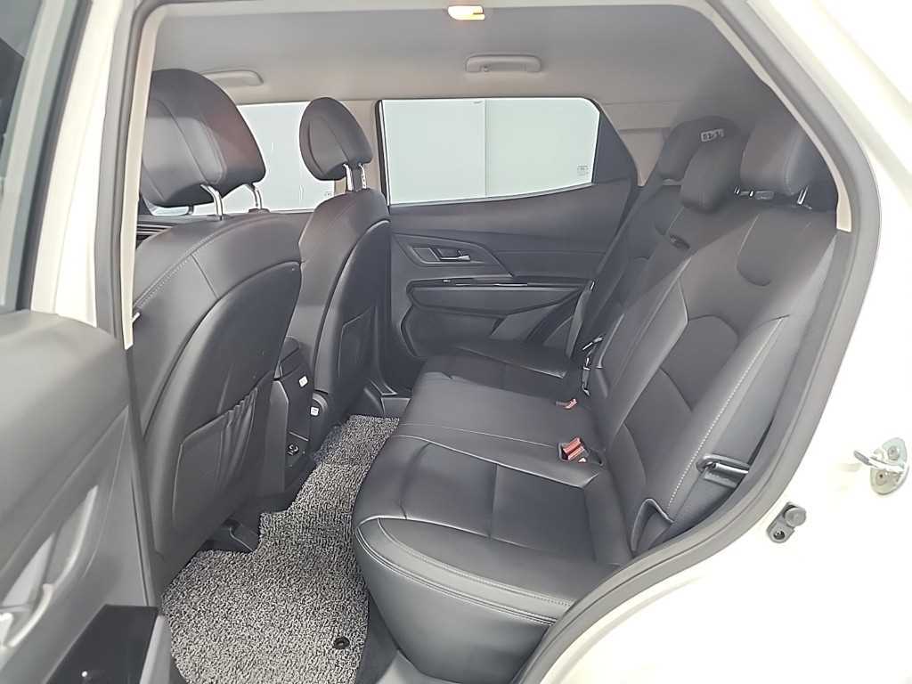 Ssangyong Korando - Vista 12