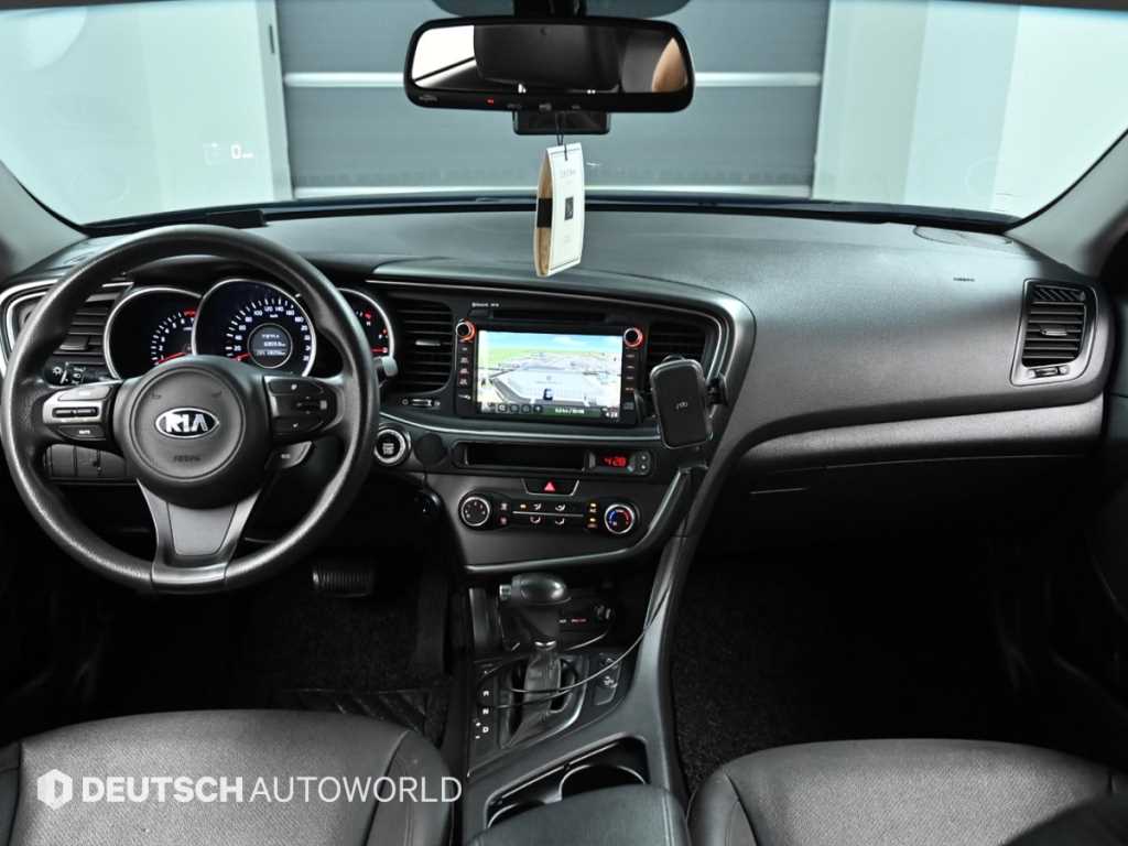 KIA K5 - Vista 9