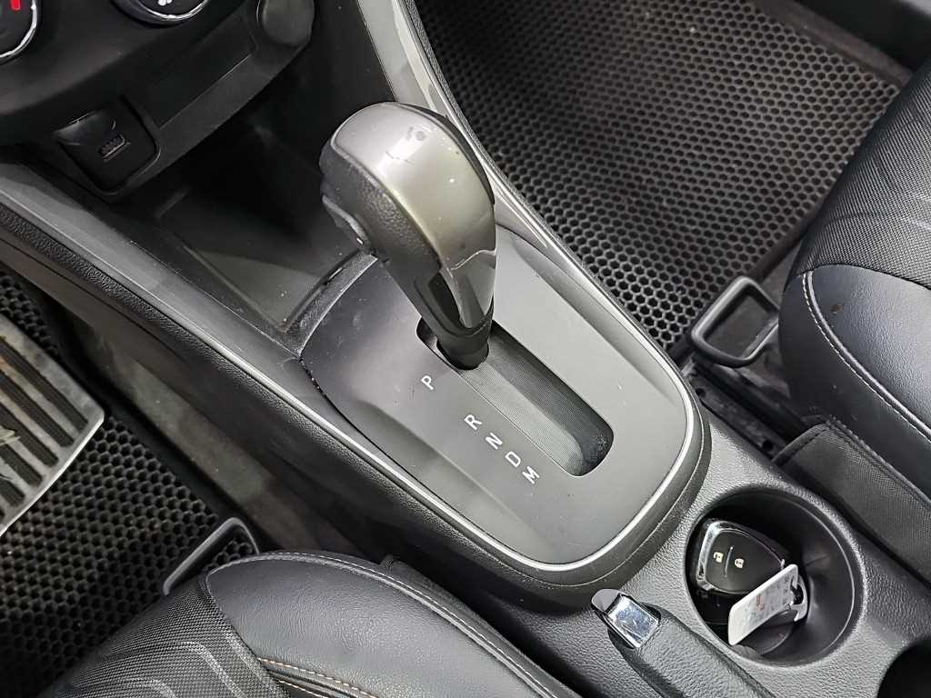 Chevrolet Trax 2017 Gris - Importación desde Corea - HF Imports Iquique - Foto 13