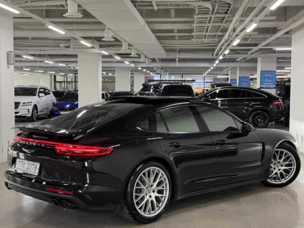 Porsche Panamera - Vista 2